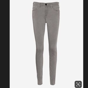 Frame Denim Le Skinny de Jeanne “Trocadero”